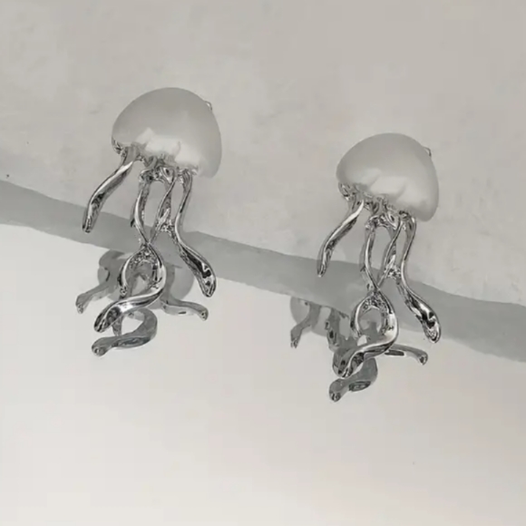 Unique Jellyfish Earrings - Picture 3 of 5